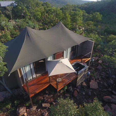 Inzalo Safari Lodge Riserva Naturale di Welgevonden Esterno foto